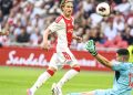 Ajax plaatst zich overtuigend voor volgende ronde Conference League