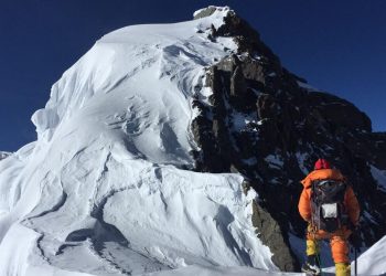 Bergredders vinden vier lichamen na lawine op Pakistaanse Broad Peak