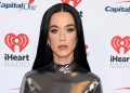 Katy Perry haalt uit naar Witte Huis om leger-video