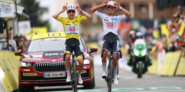 Slotrit Tour de France ingekort door hevige bosbranden