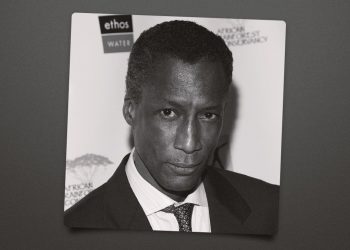 Acteur Michael Wright op 70-jarige leeftijd overleden