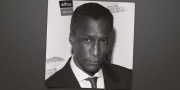 Acteur Michael Wright op 70-jarige leeftijd overleden