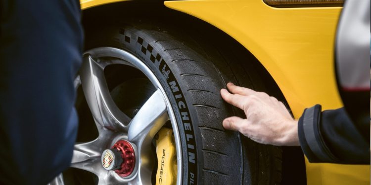 Californië stelt als eerste Amerikaanse staat strenge regels voor autobanden