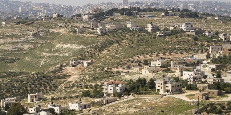 Nederland en bondgenoten hekelen Israëlische bouwplannen op Westoever
