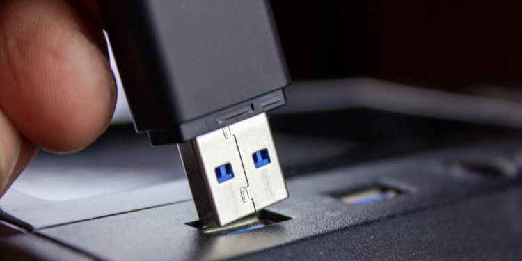 Oude USB-kabels recyclen: zo ruimt u veilig op