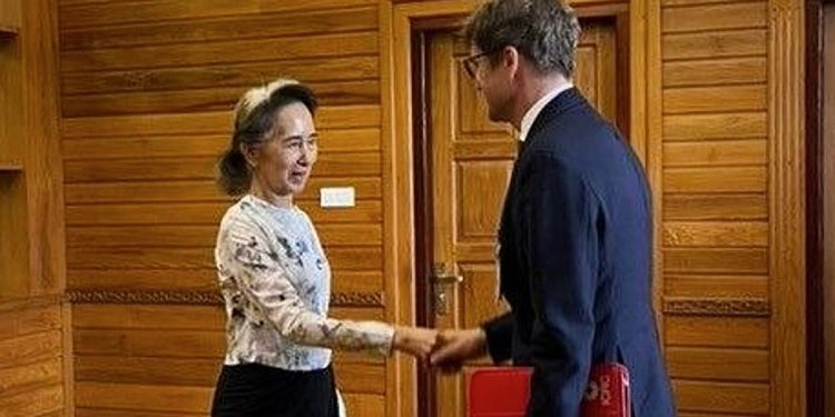 Rode Kruis krijgt voor het eerst toegang tot Aung San Suu Kyi