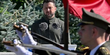 Zelensky wijst verkiezingen in oorlogstijd af: ‘Tsunami die land verscheurt’